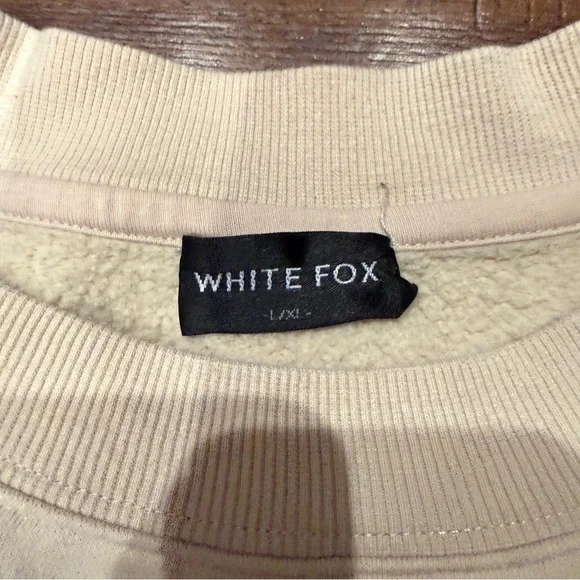 White Fox Boutique “Essentials Club” Oversized Sweater - Picture 4 of 5